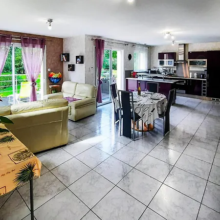 Two-bedroom In St Michel Chef Chef