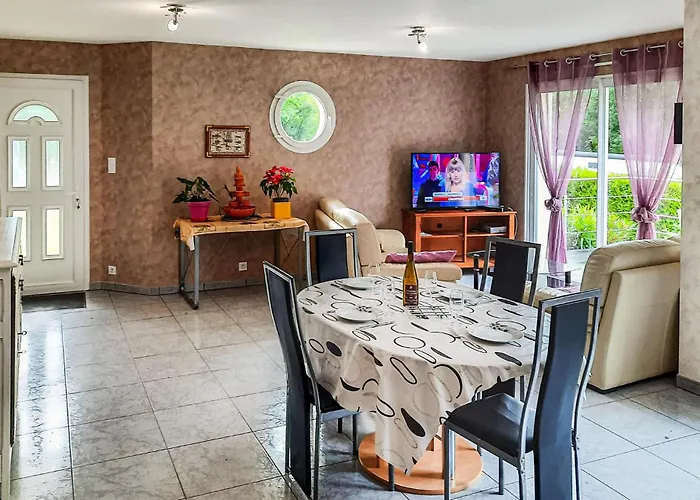 Two-bedroom In St Michel Chef Chef * Saint-Michel-Chef-Chef