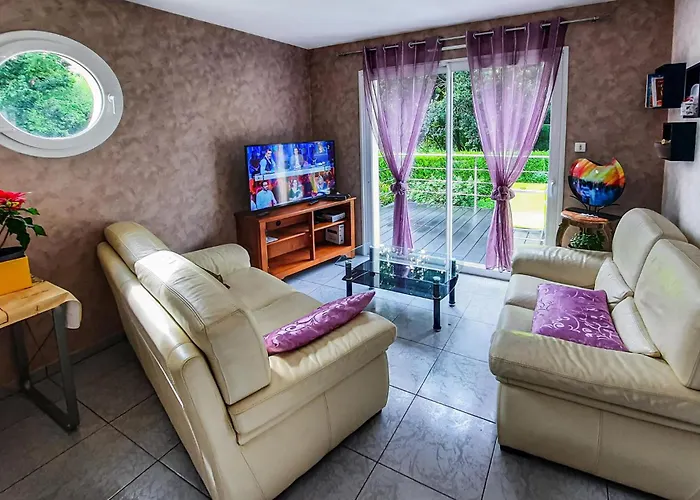 Nyaraló Two-bedroom In St Michel Chef Chef Saint-Michel-Chef-Chef