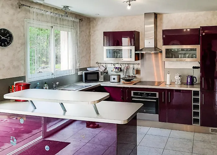 Two-bedroom In St Michel Chef Chef